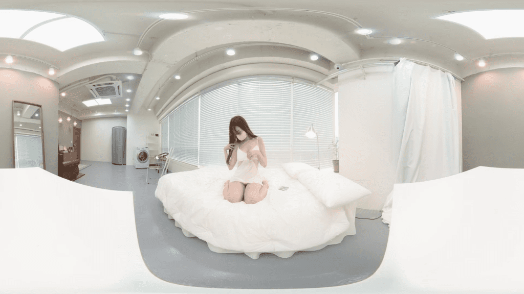 韩国vr福利视频 - 美女脱掉了衣服，想干嘛？4