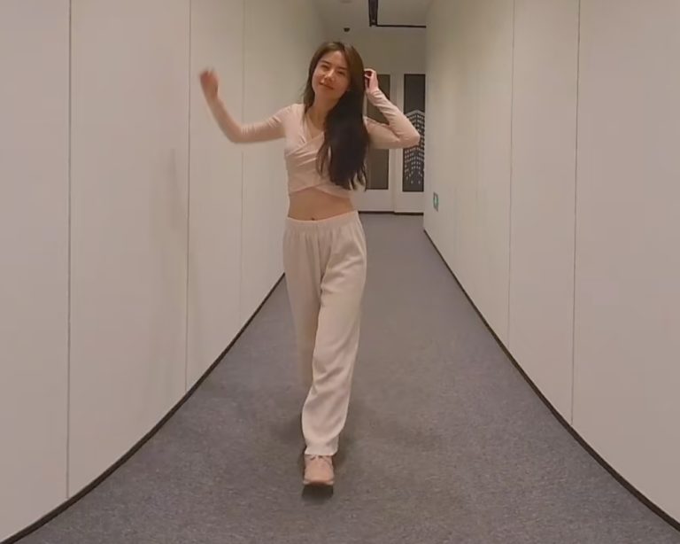 vr看吧 3D XRYG-015 preview 私拍