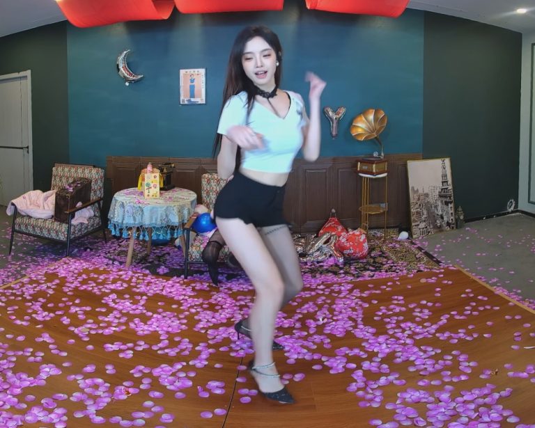 vr 视频 下载 狸妖妖20241010001 So Crazy 3D VR 180 8K