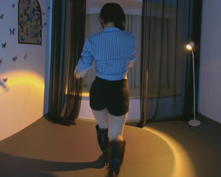 辣椒 2024 1019001 Unholy 3D VR 180 8K