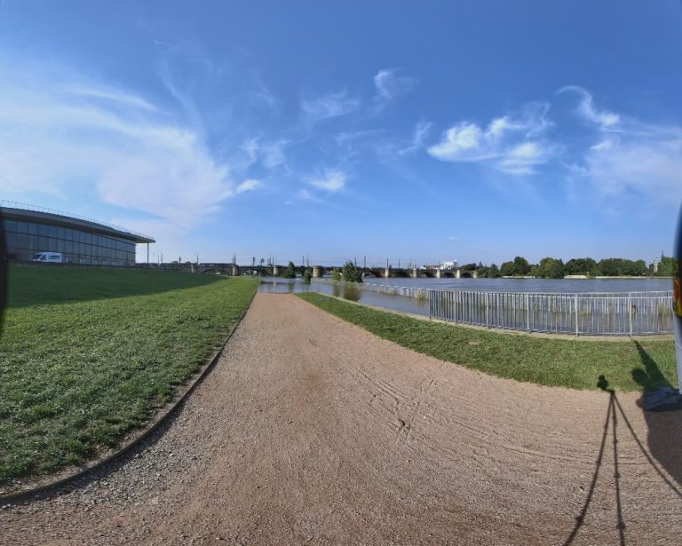 免费vr专区 淹没6米 Flood 6 meters