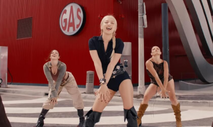 VR8K美女全景资源 Jennie- Mantra