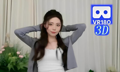 VR左右双屏韩国主播 百褶裙 惊艳热舞