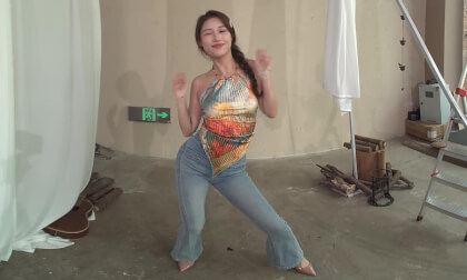 VR180度视频下载 Pink Venom 甜到心尖