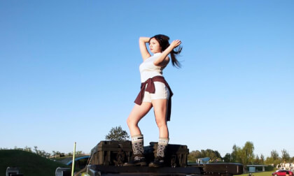 免费VR视频网盘下载 白衣热裤美女 美到心颤